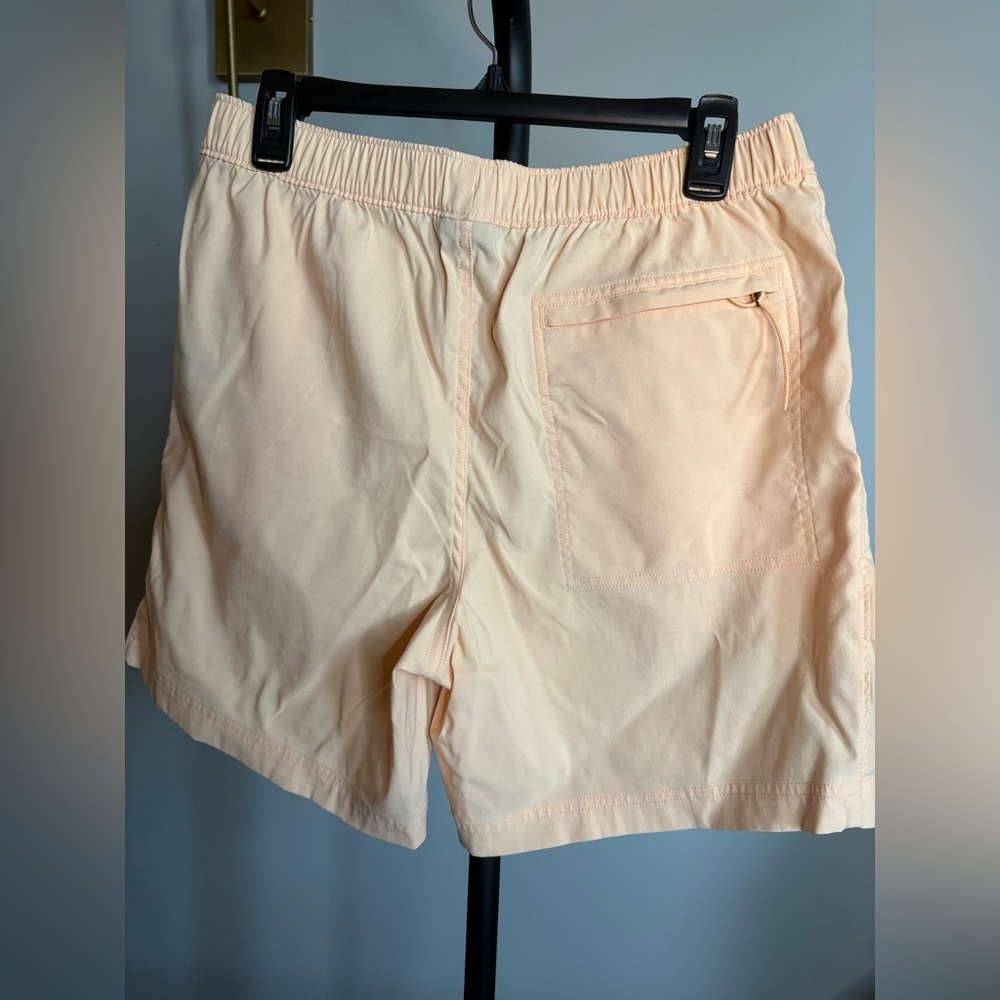 The North Face Peach Casual Shorts - Picture 5 of 6